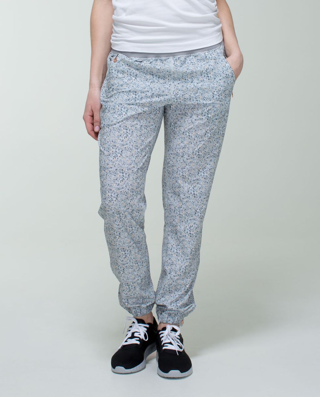 Lululemon Bring Back The Track Pant - Petite Fleur Silver Spoon / Ambient Grey