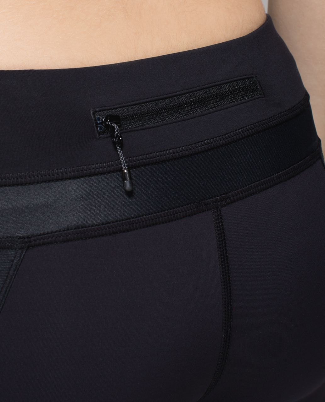 Lululemon Chase Me Crop II - Black