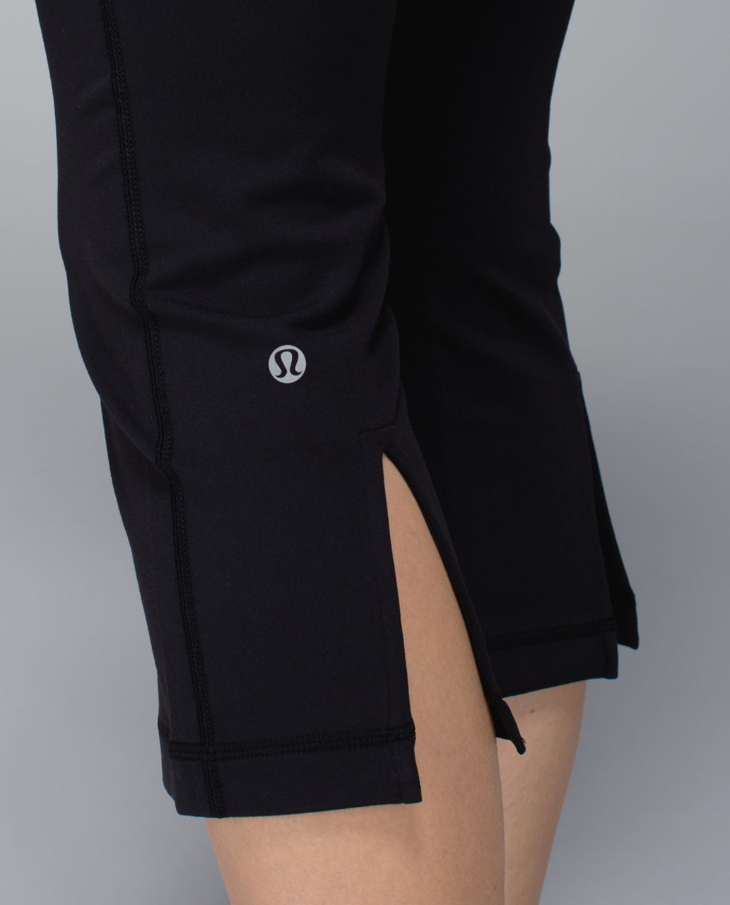 Lululemon Gather & Crow Crop *Full-On Luon - Black / Quilt Spring 14-11