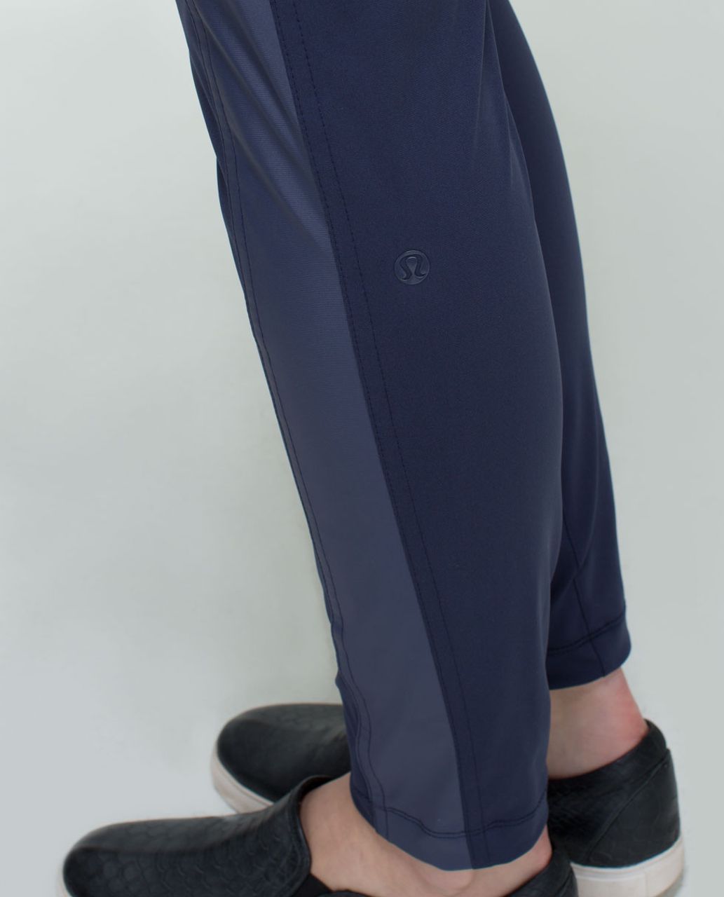 Lululemon Here To There Pant Medium Rise Black 8