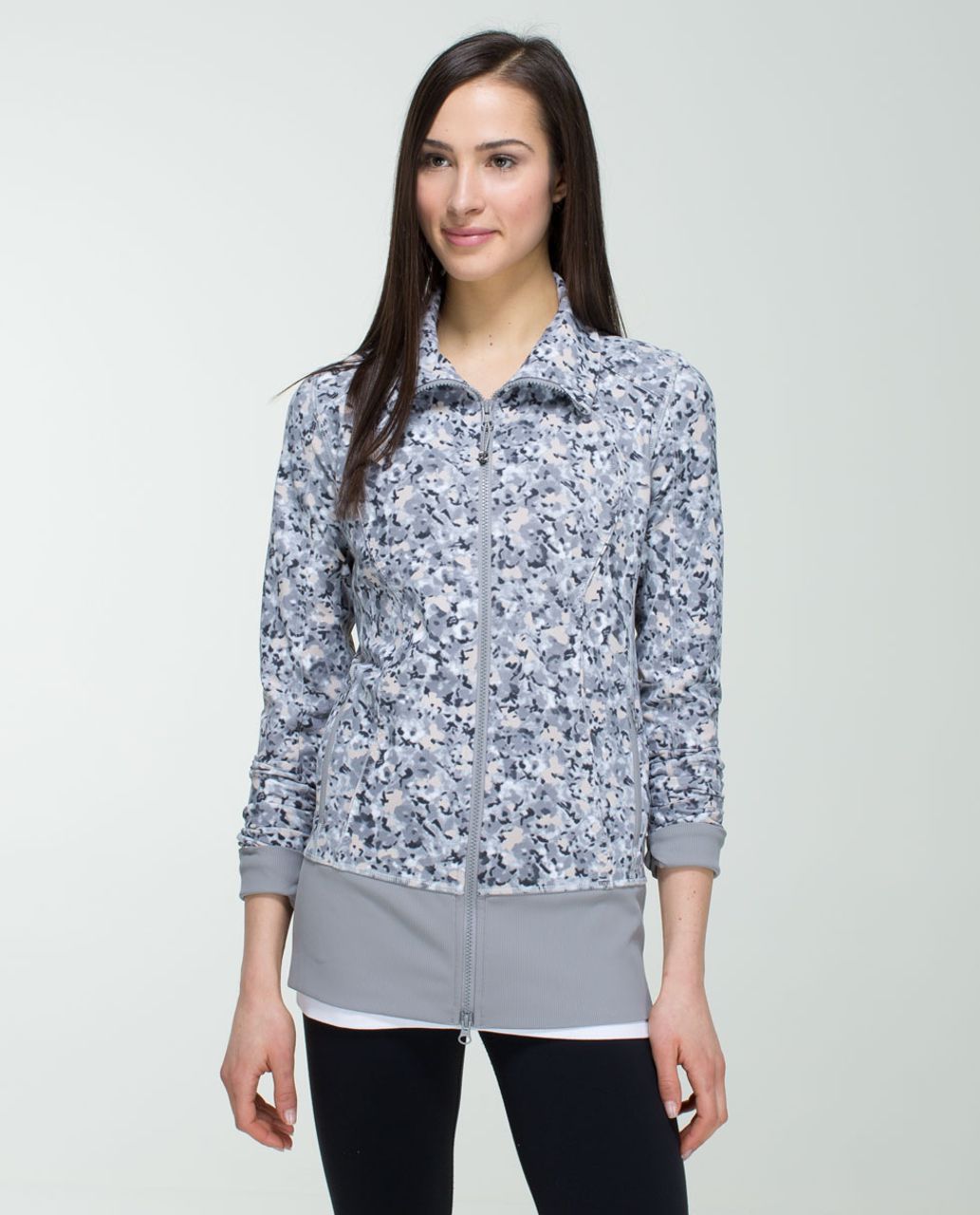 Lululemon Nice Asana Jacket - Not So Petite Fleur Silver Spoon / Silver  Spoon / Ambient Grey - lulu fanatics