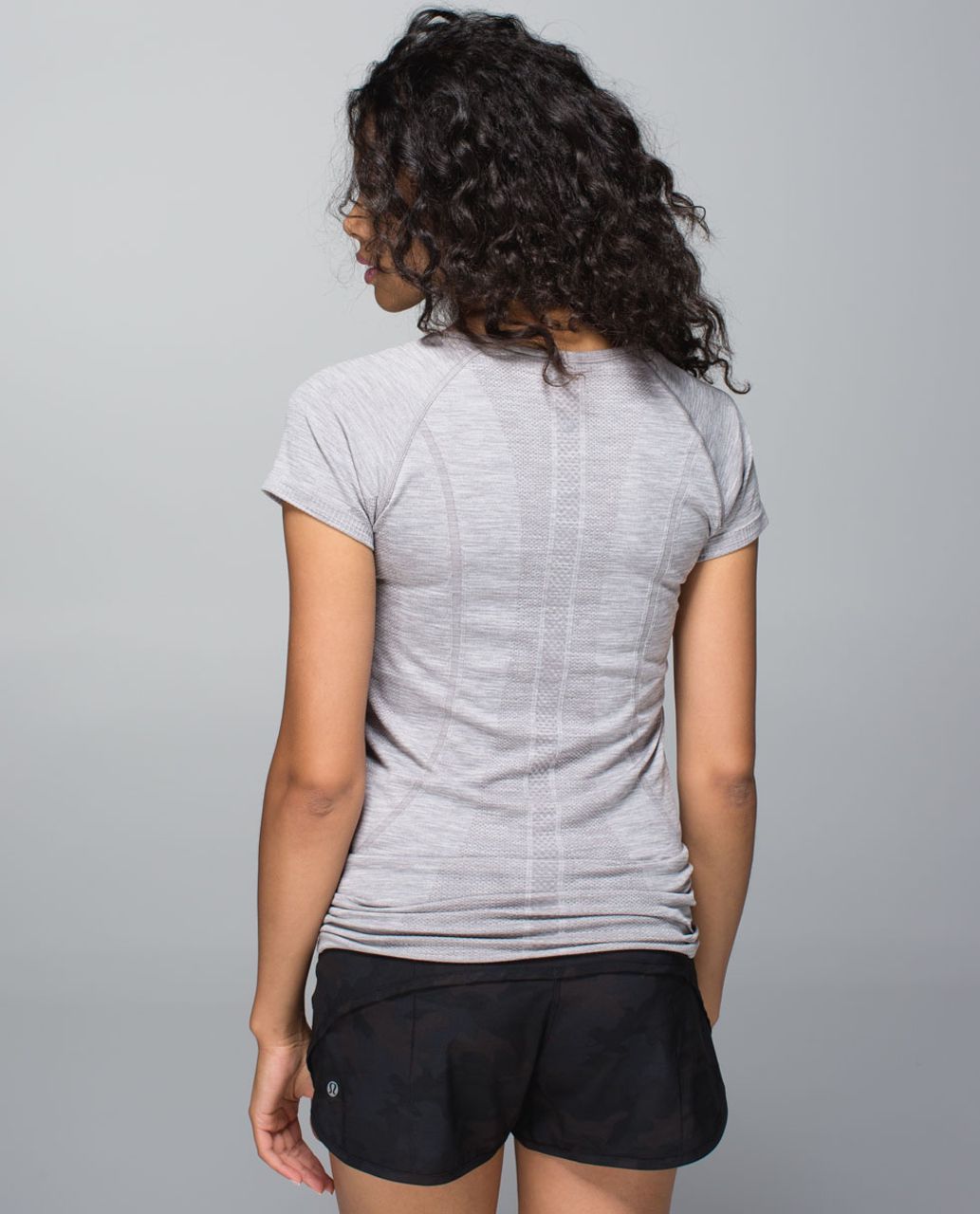 Lululemon women's Top V Neck Swiftly Tech Short Sleeve Top Gray