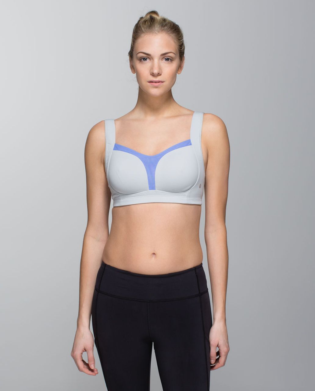 Lululemon Ta Ta Tamer II Sports Bra Lilac Purple Size 34C Padded