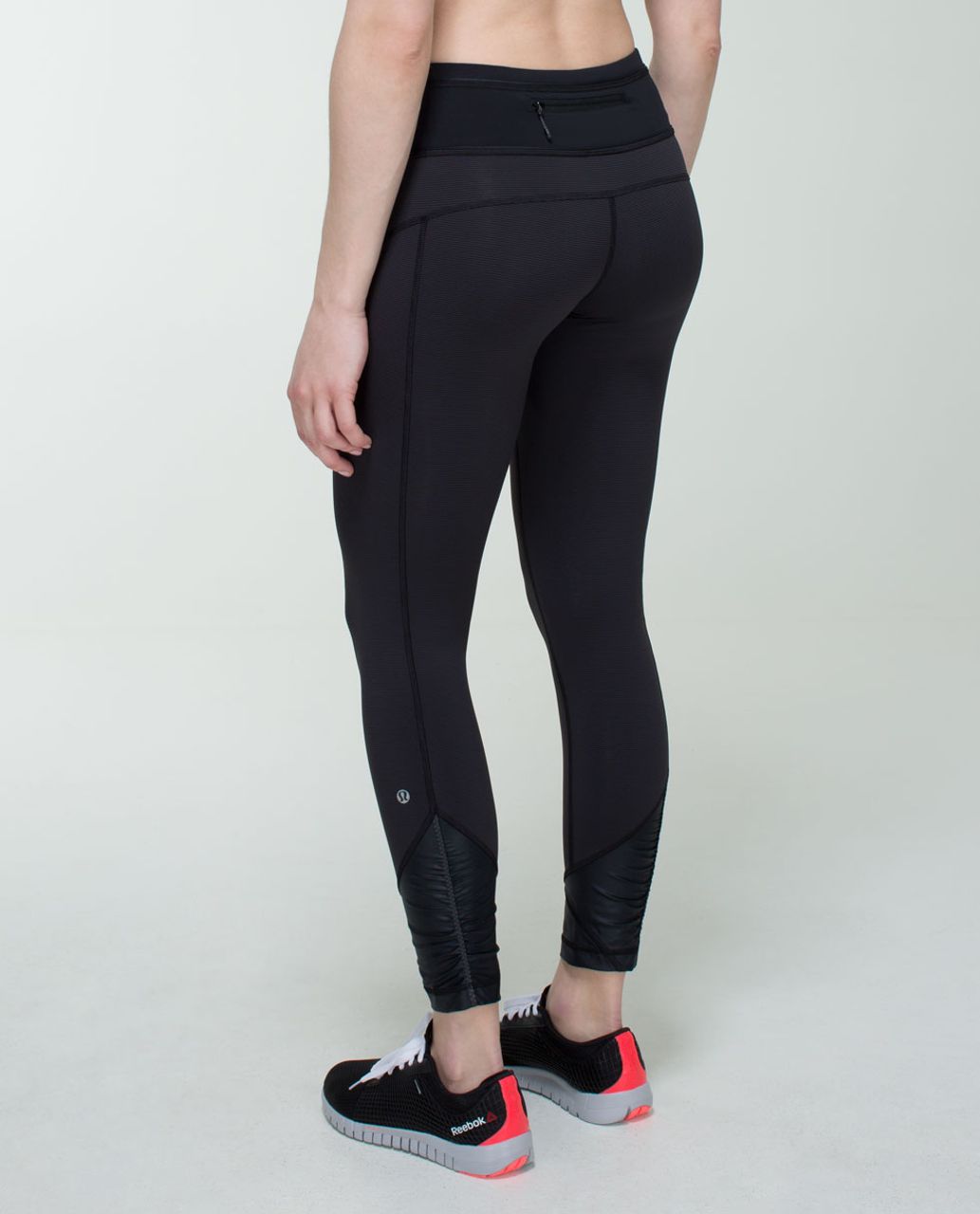 Lululemon Run Pace Queen Leggings Womens 4 Tight Black Pocket Ruched  Reflective