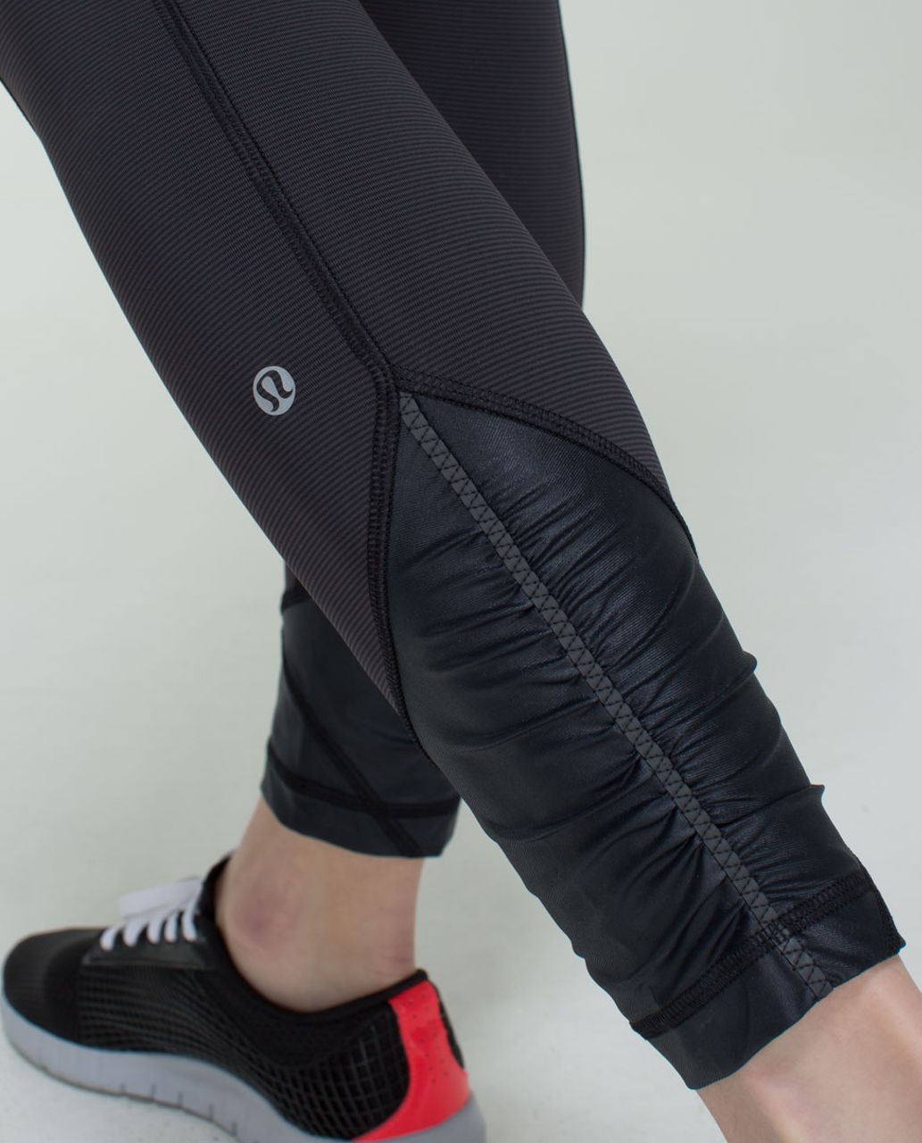 Lululemon Pace Queen Tight - Wee Stripe Black / Black