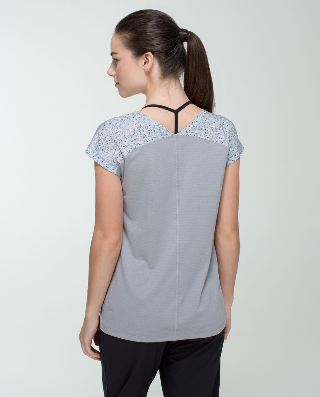 Lululemon Runamuck Tee - Heathered Medium Grey / Petite Fleur Silver Spoon