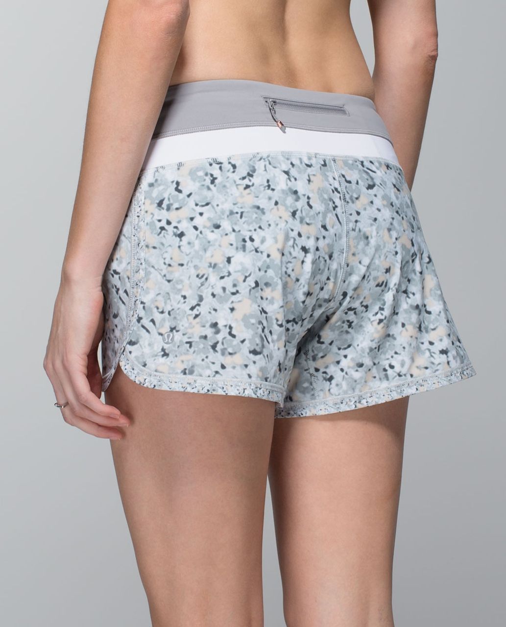 Lululemon Groovy Run Short *4-way Stretch - Not So Petite Fleur Silver Spoon / Petite Fleur Silver Spoon / Ambient Grey