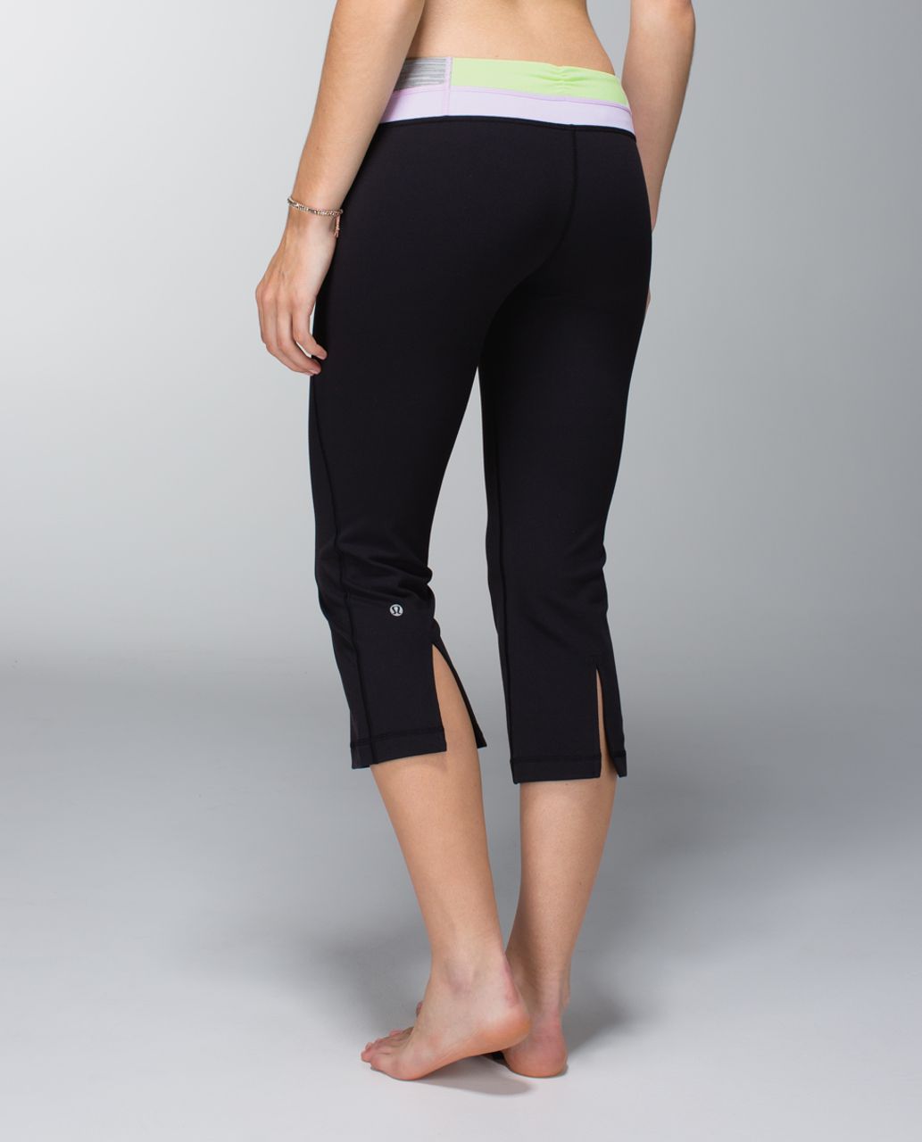 Lululemon Gather & Crow Crop *Full-On Luon - Black / Quilt Spring 14-16