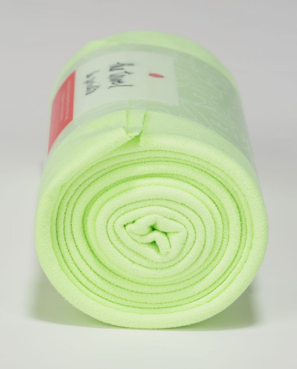 Lululemon The Towel - Clear Mint