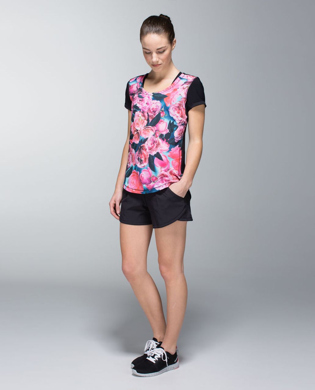 Lululemon Lightened Up Short Sleeve - Secret Garden / Black