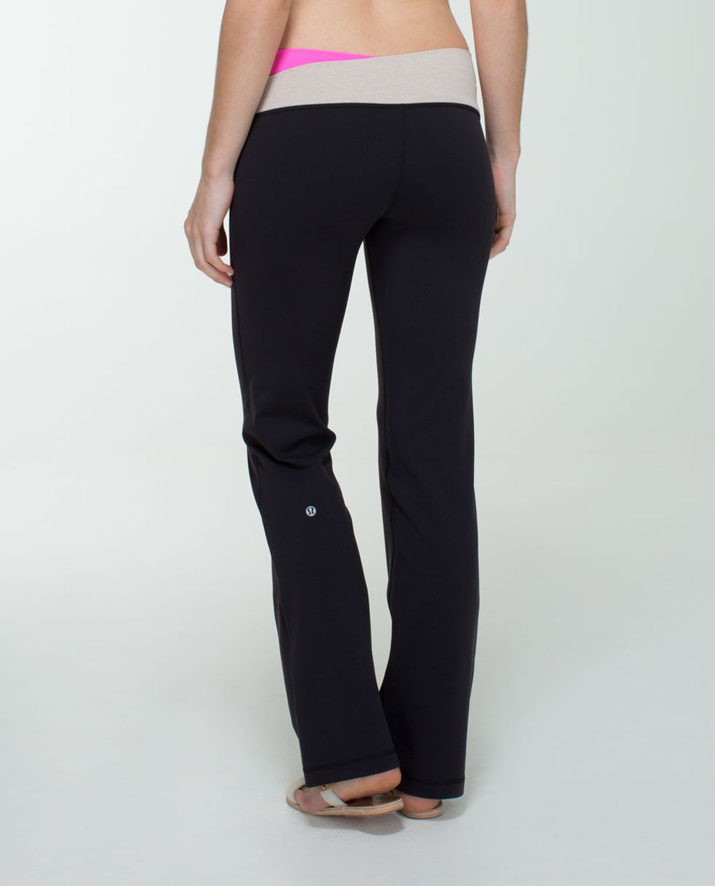 Lululemon Low Rise Crossover Secret Garden - Size 2