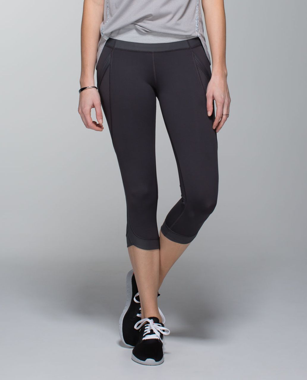 Lululemon Chase Me Crop II - Soot / Heathered Medium Grey