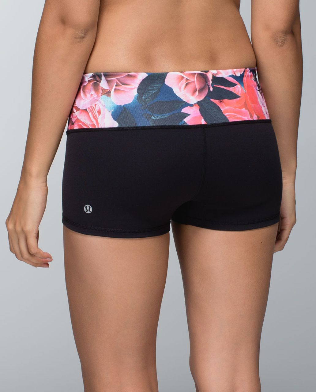 Lululemon Boogie Short *Full-On Luon - Black / Secret Garden