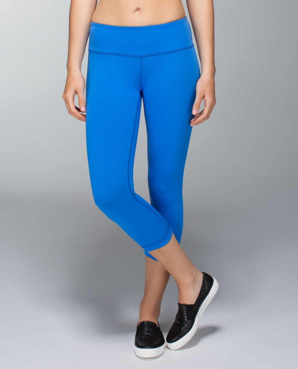 lululemon blue crop leggings