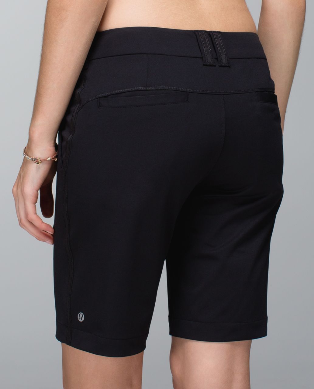 2XU Women's MCS Run Shorts Black Gold - Toby's Sports