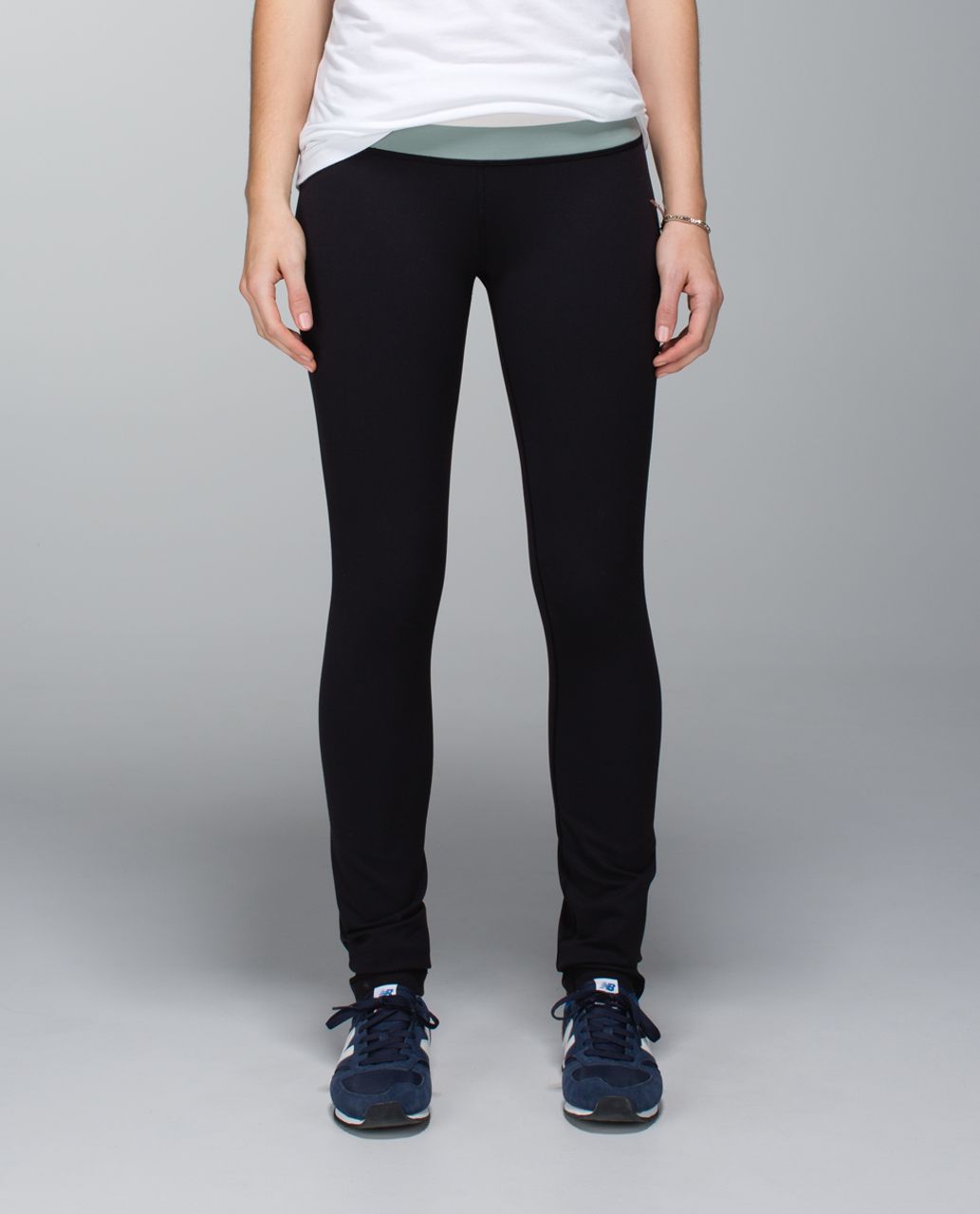 Lululemon Skinny Groove Pant *Full-On Luon - Black / Dune / Earl Grey