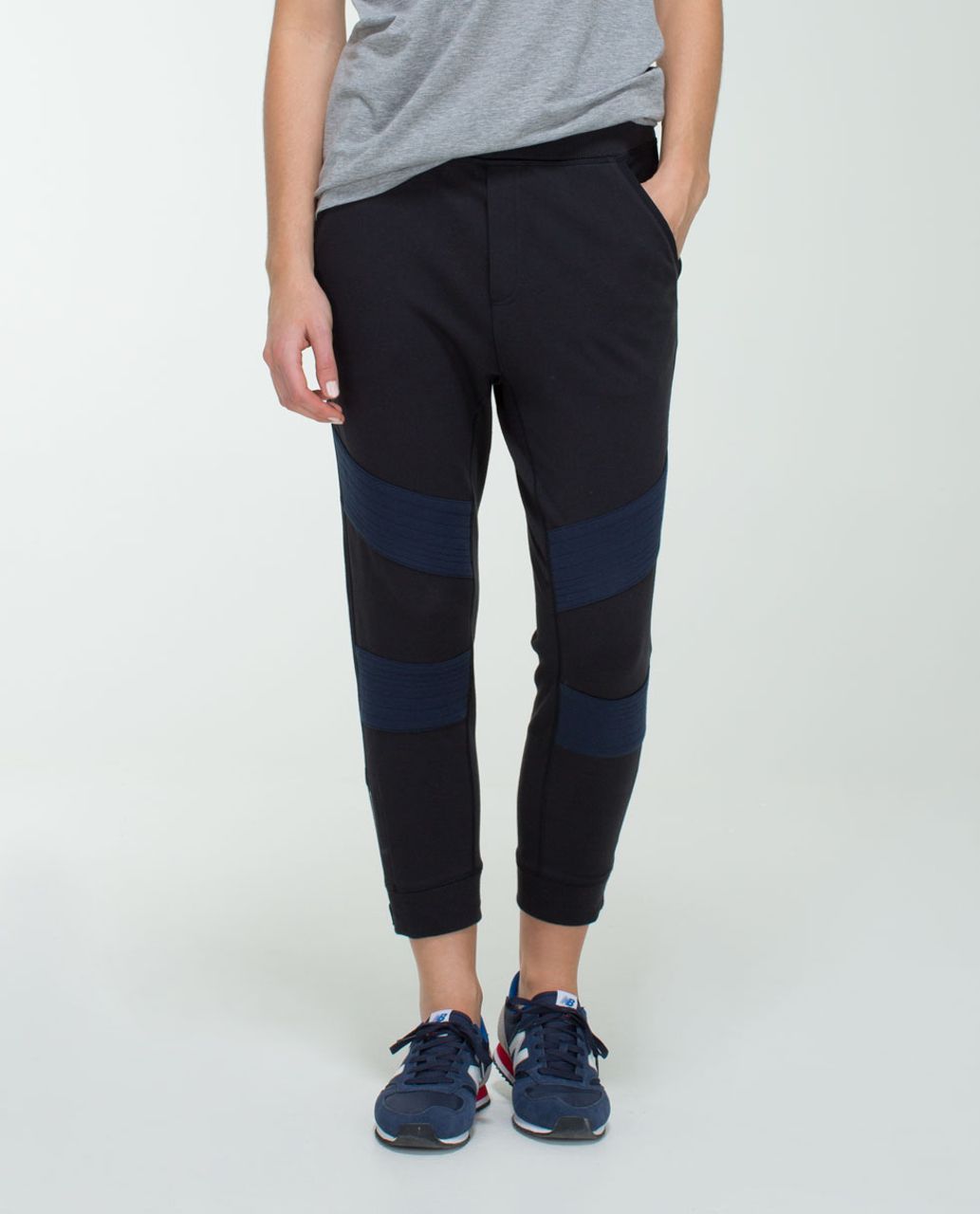 Lululemon Rocket Crop - Black / Inkwell