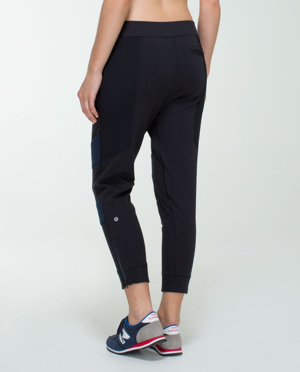 Lululemon Rocket Crop - Black / Inkwell