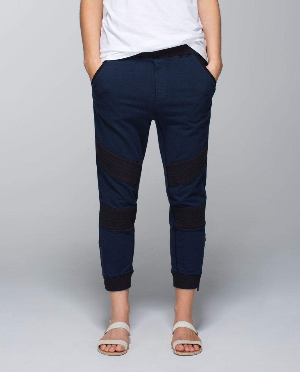 Lululemon Rocket Crop - Inkwell / Black