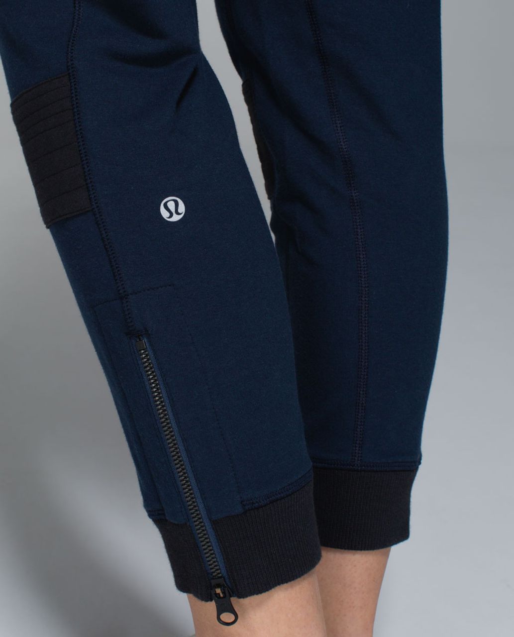 Lululemon Rocket Crop - Inkwell / Black