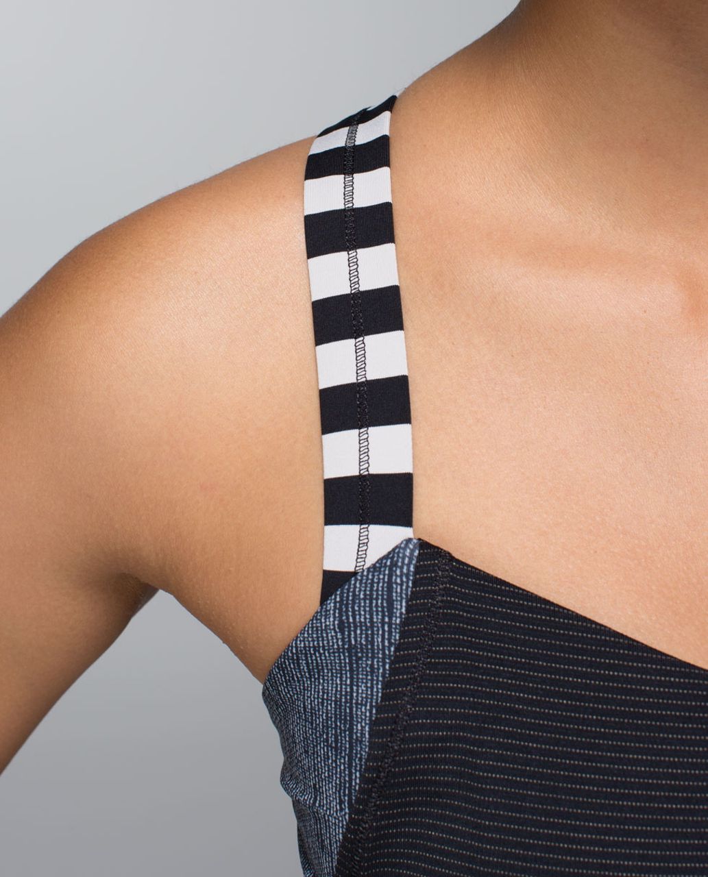 Lululemon Rest Less Tank - Black / Burlap Texture Black Dune / Apex Stripe Black Dune