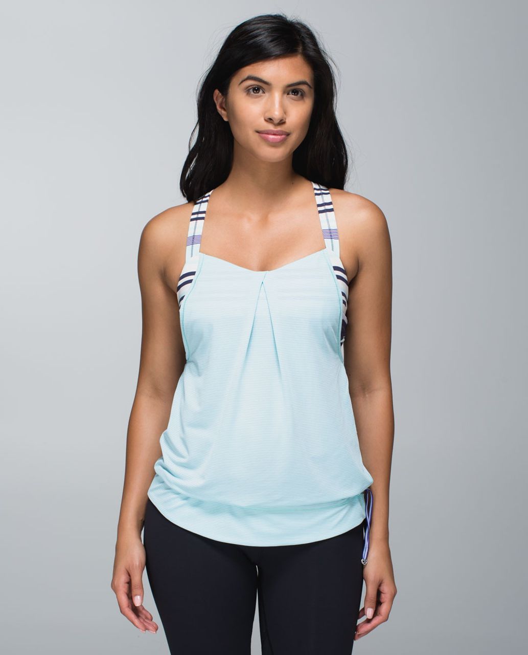 Lululemon rest less blue built in bra size 8 tank top