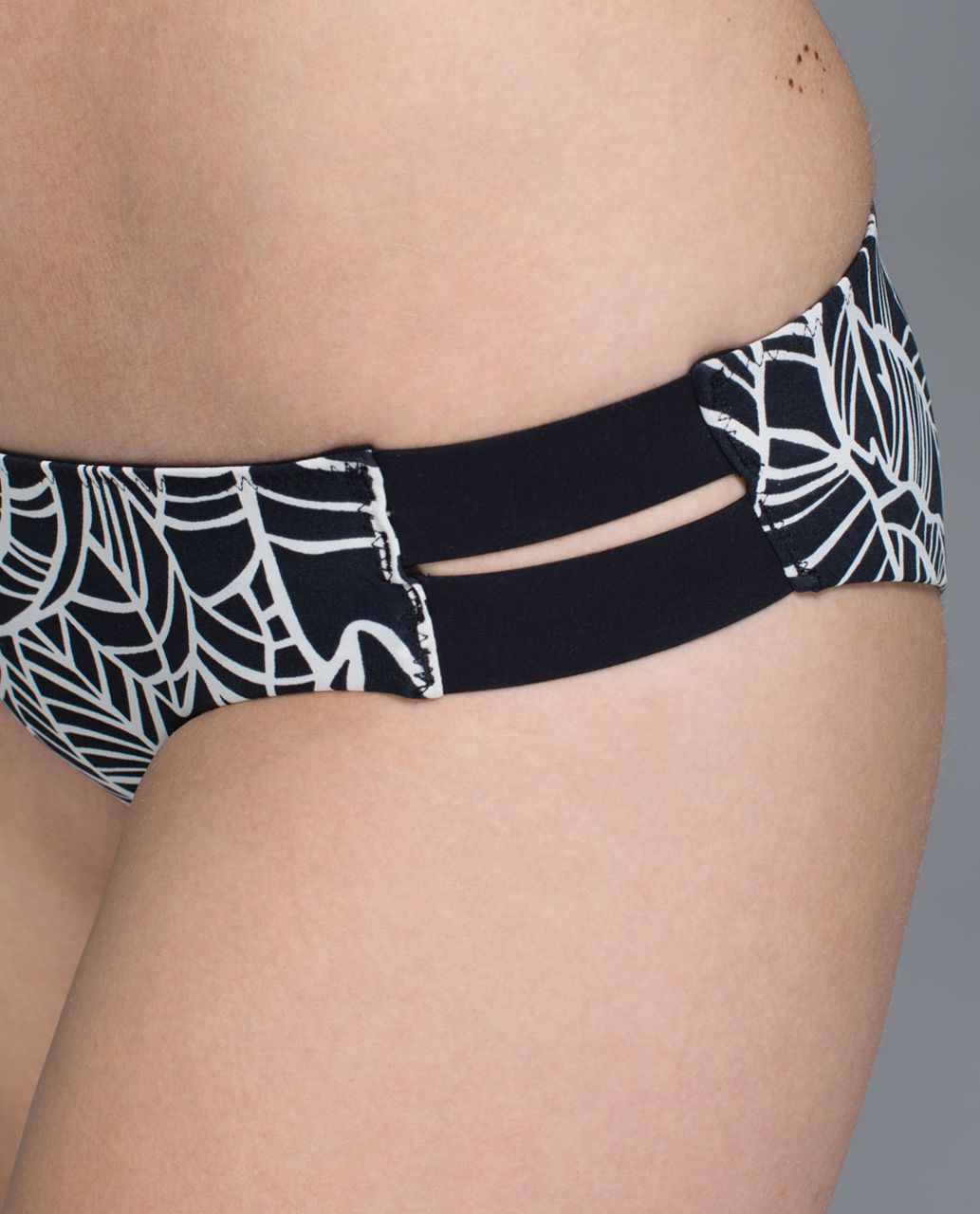 Lululemon Shanti Surf Bikini - Pretty Palm Black Angel Wing / Black