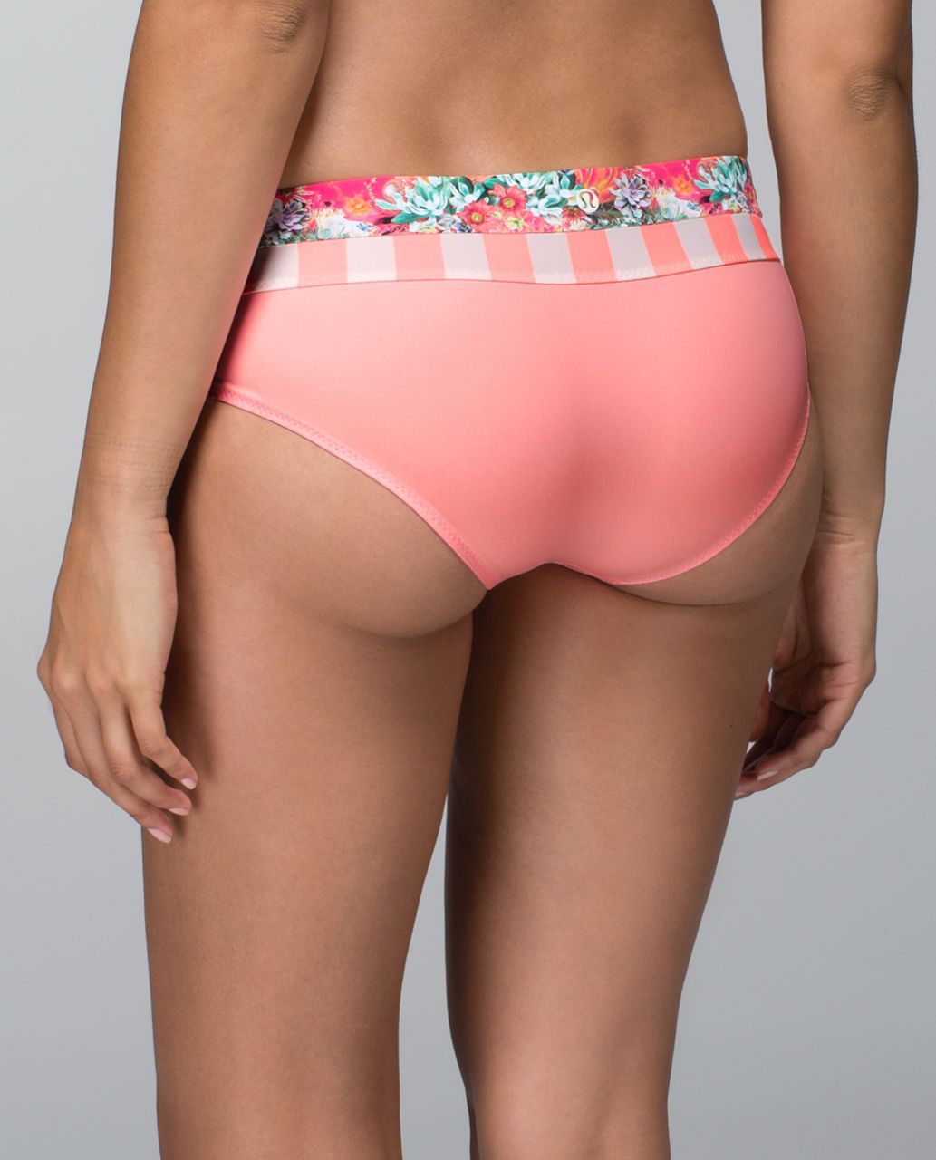 Lululemon Shanti Surf Hipster - Bleached Coral / Flowabunga Mini Multi / Small Steep Stripe Printed Bleached Coral