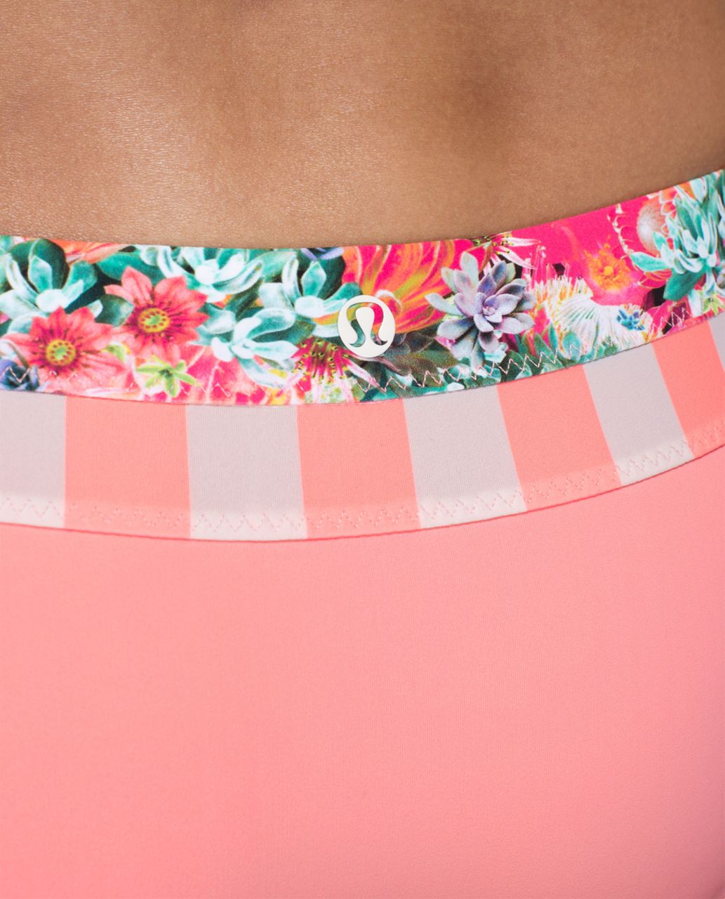 Lululemon Shanti Surf Hipster - Bleached Coral / Flowabunga Mini Multi / Small Steep Stripe Printed Bleached Coral