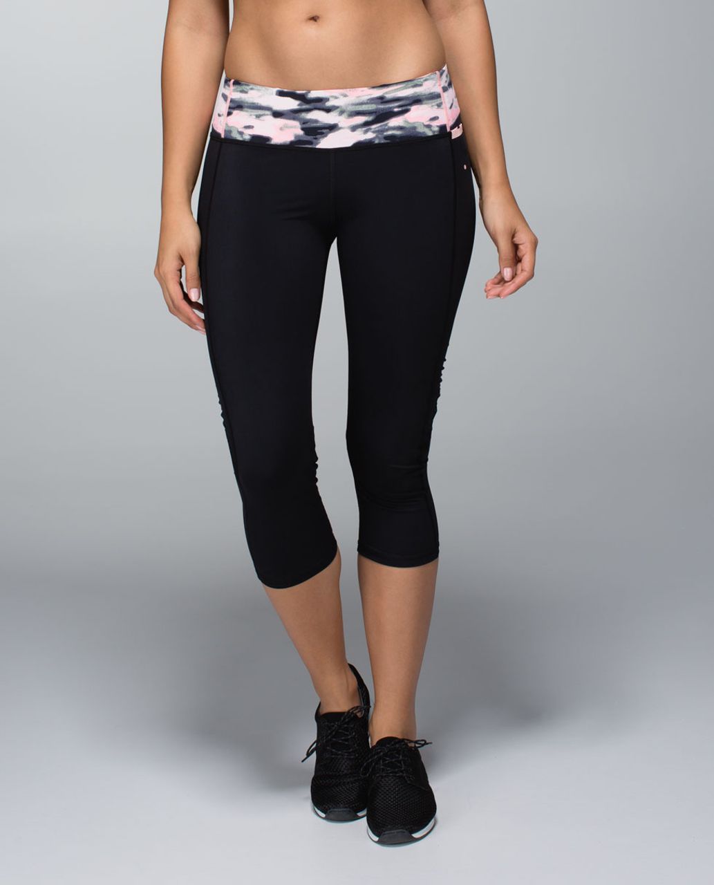 Lululemon Water Bound Crop - Black / Wamo Camo Barely Pink / Bleached Coral