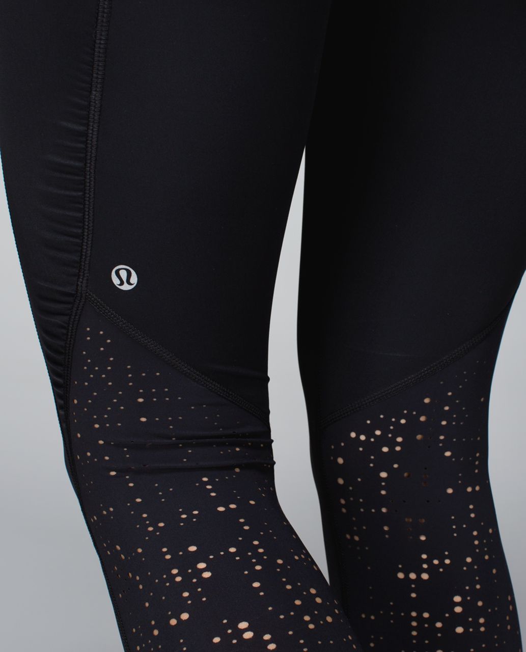 Lululemon Water Bound Crop - Black / Apex Stripe Printed Black Dune