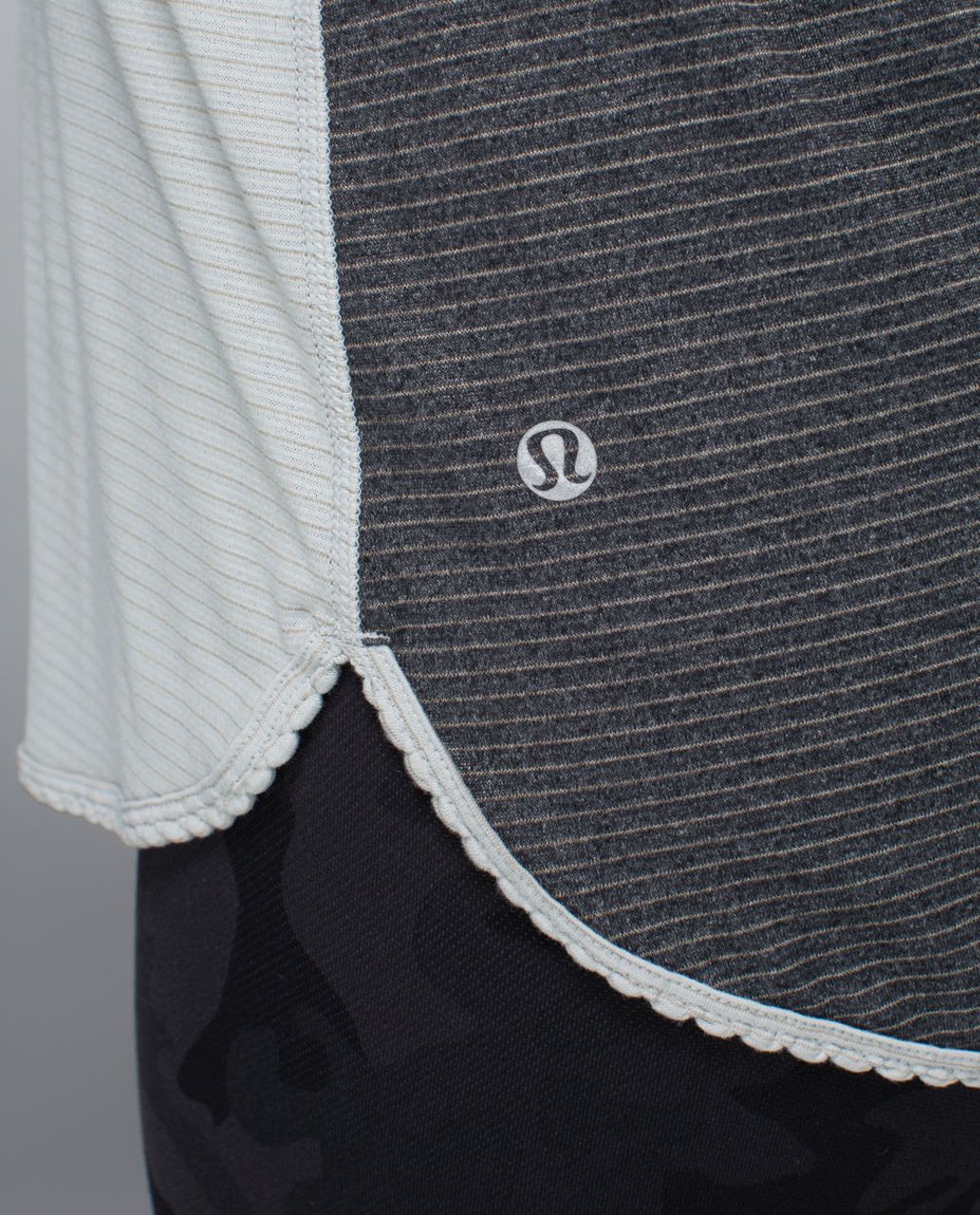 Lululemon 105 F Singlet *Silver - Heathered Light Grey / Heathered Black