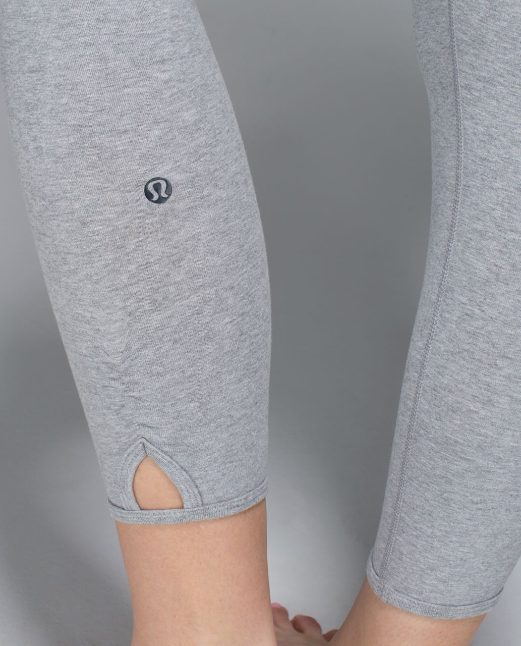 Lululemon Dhanurasana Crop II - Heathered Medium Grey