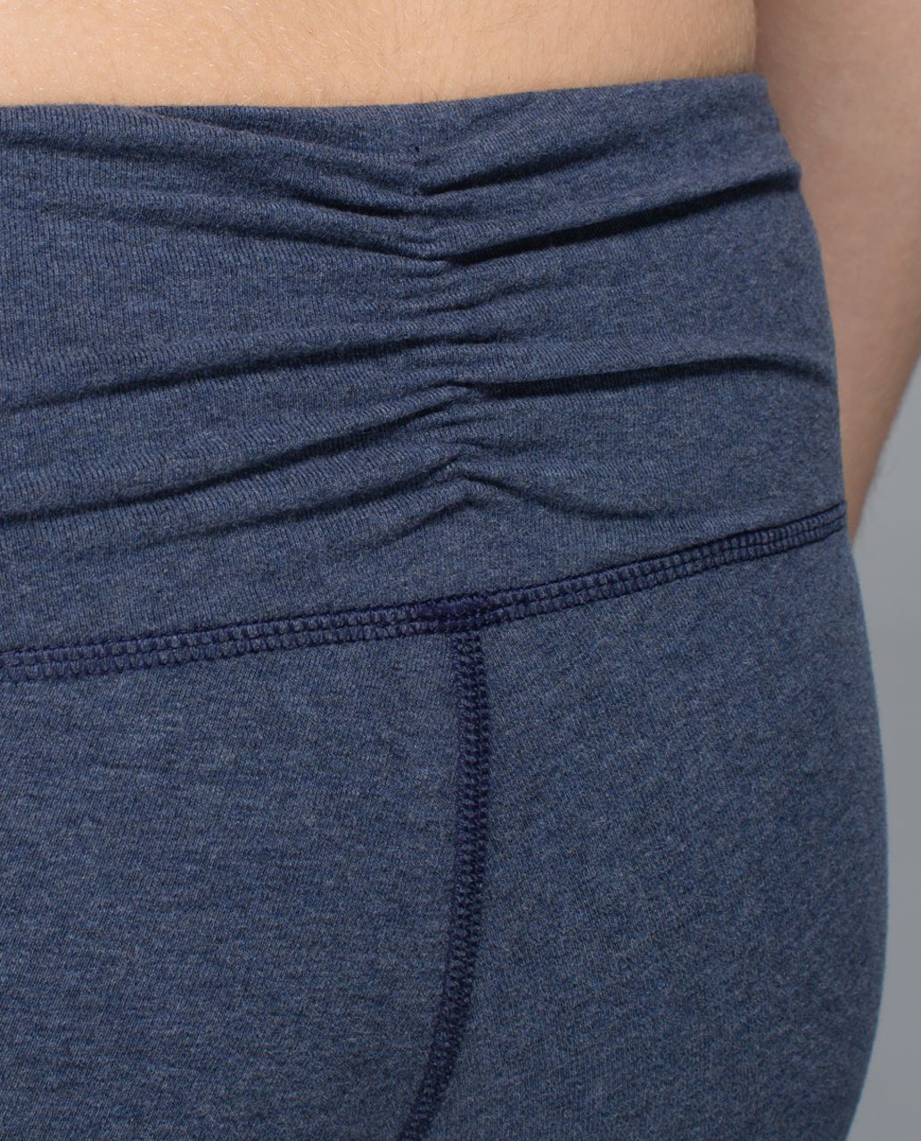 Lululemon Dhanurasana Crop II - Heathered Cadet Blue