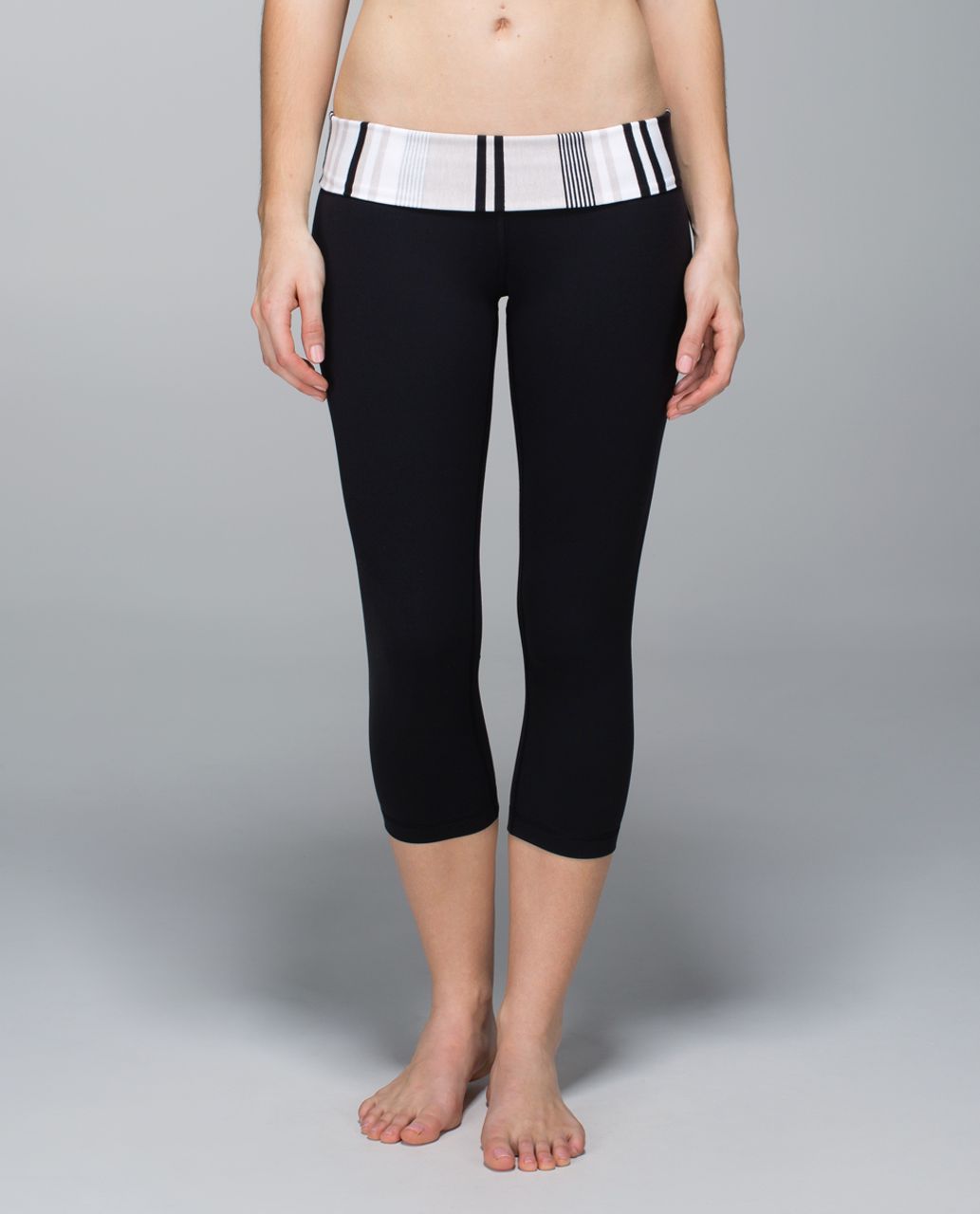 Lululemon Wunder Under Crop *Full-On Luon (Roll Down) - Black / Groovy Stripe Static Wave Dune