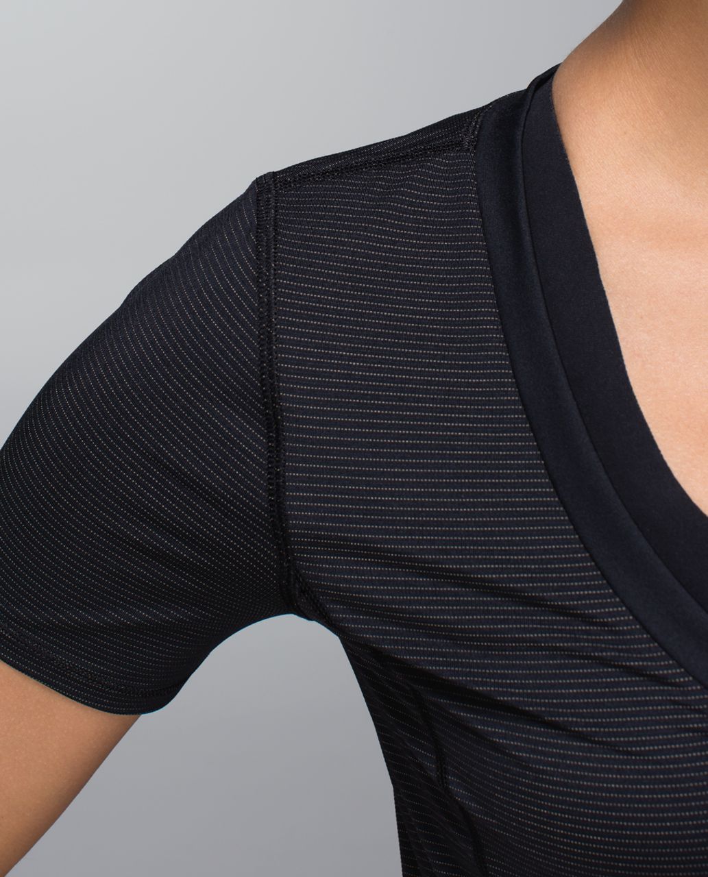 Lululemon Runner Up Short Sleeve - Black