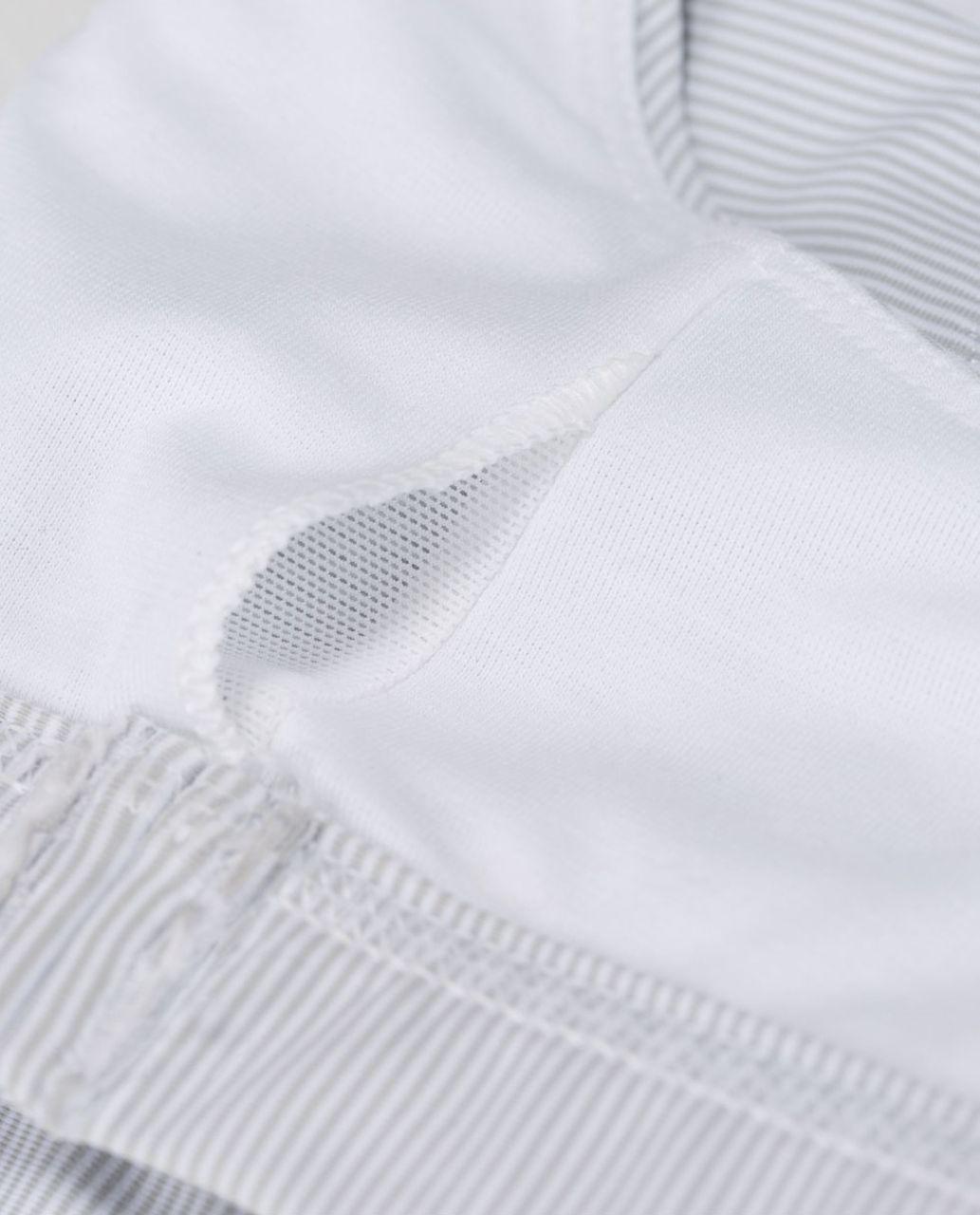 Lululemon Run:  Stuff Your Bra II - Wee Stripe White Silver Spoon / White