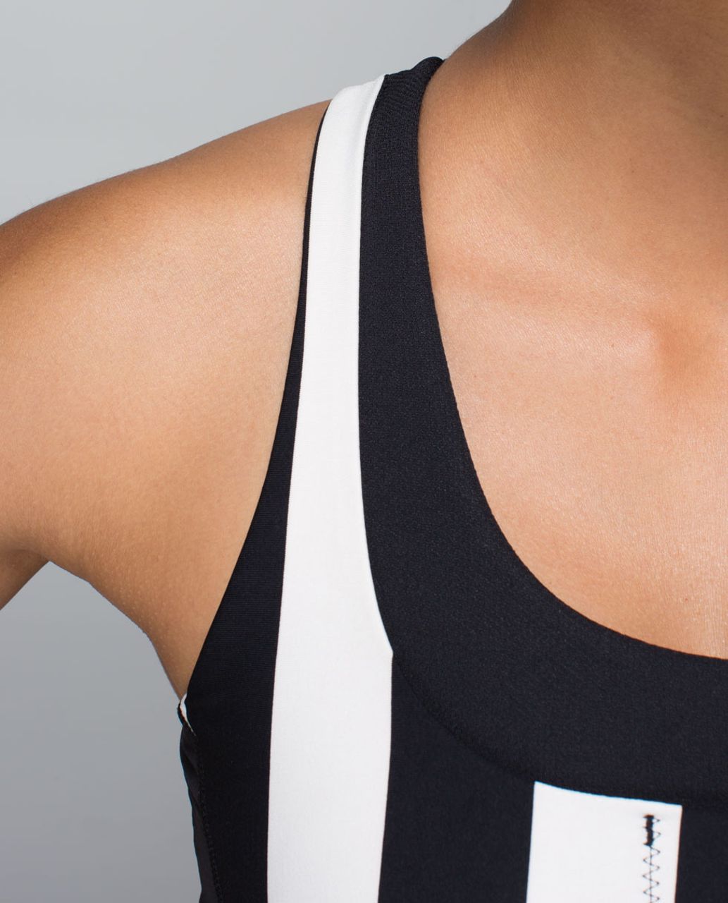 Lululemon Run:  Stuff Your Bra II - Straightup Stripe Black Angel Wing / Black