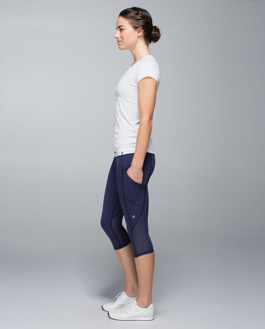 Lululemon Run A Marathon Crop II - Cadet Blue / Groovy Stripe