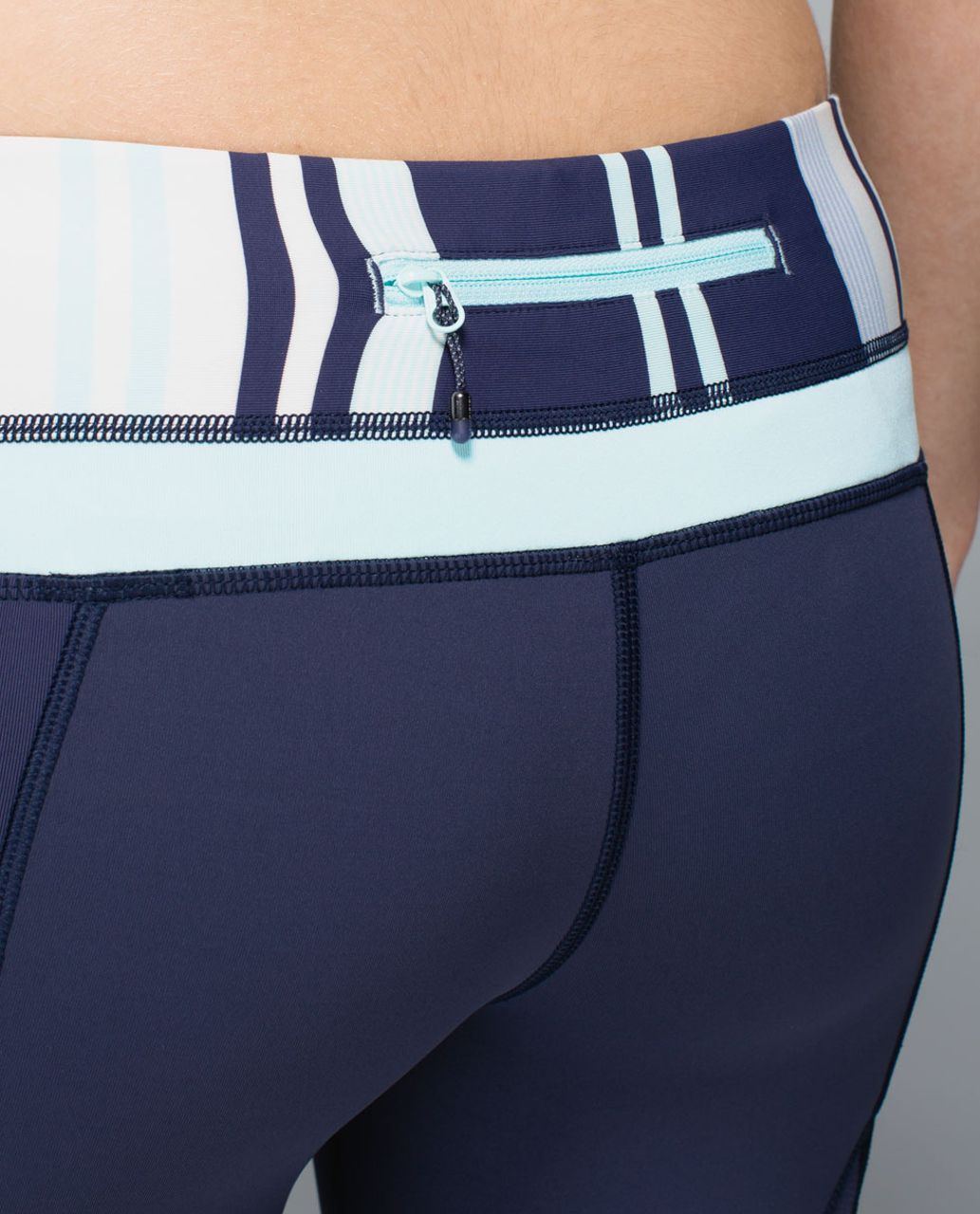 Lululemon Run A Marathon Crop II - Cadet Blue / Groovy Stripe Cadet Blue / Aquamarine