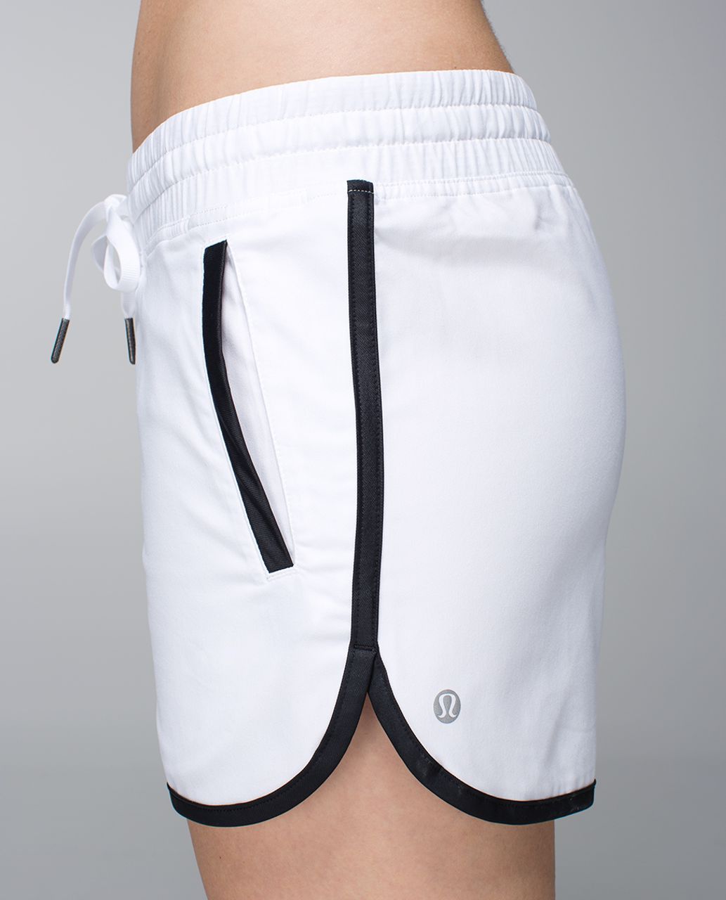 Lululemon Varsity Short - White /  Black