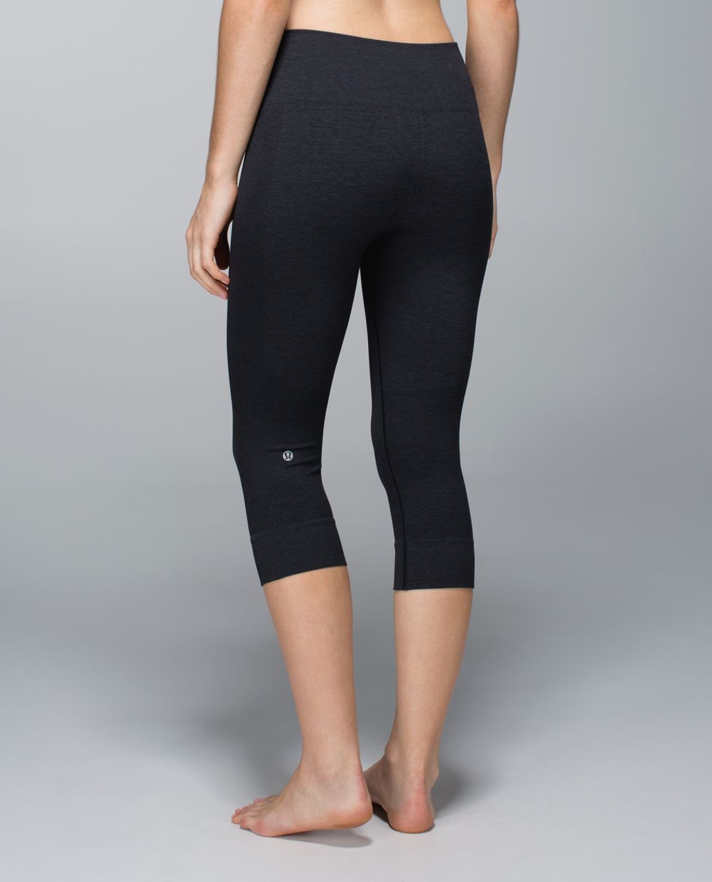 Lululemon Seamlessly Street Crop 