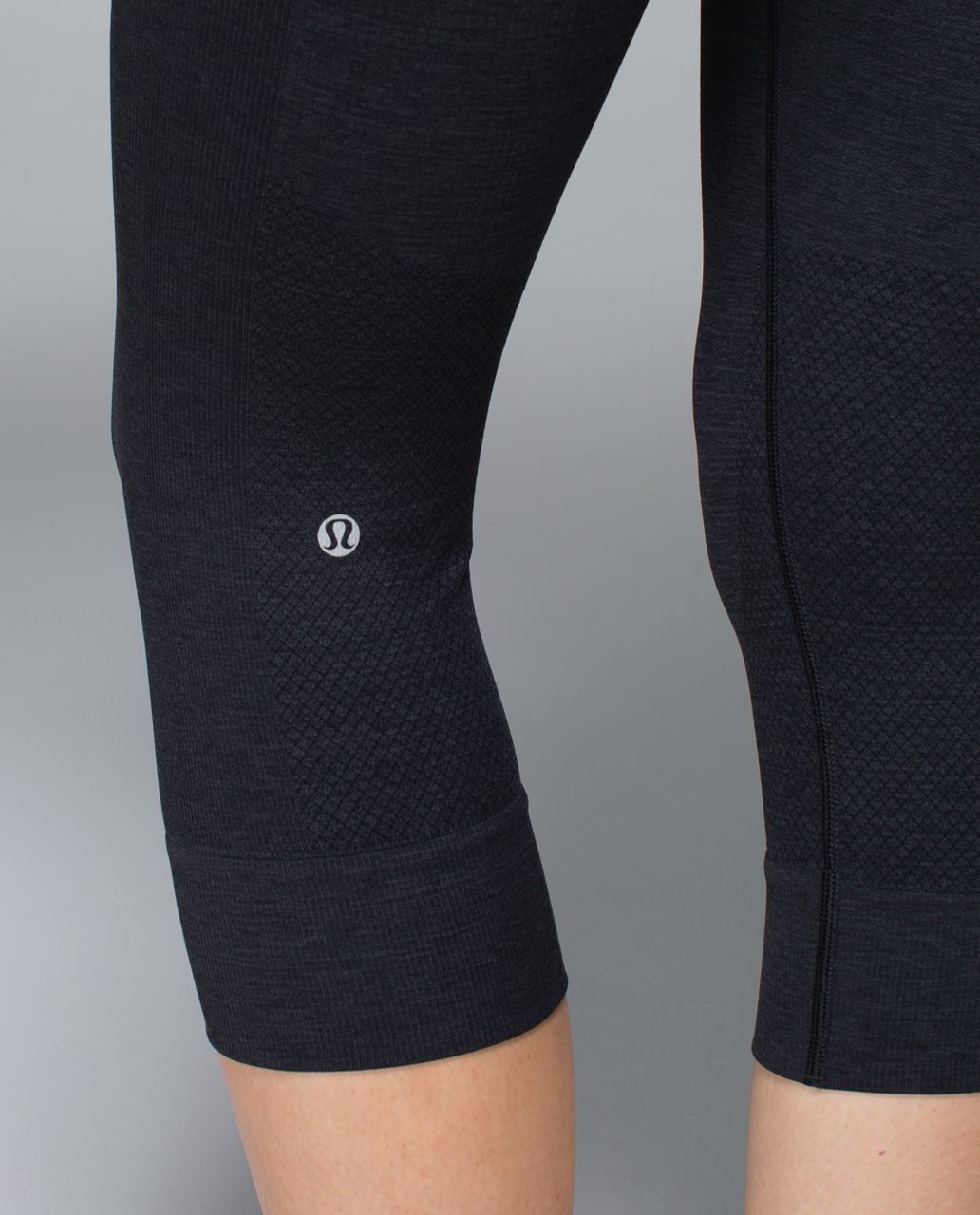 Lululemon Seamlessly Street Crop Compression Leggings Heather Gray 8