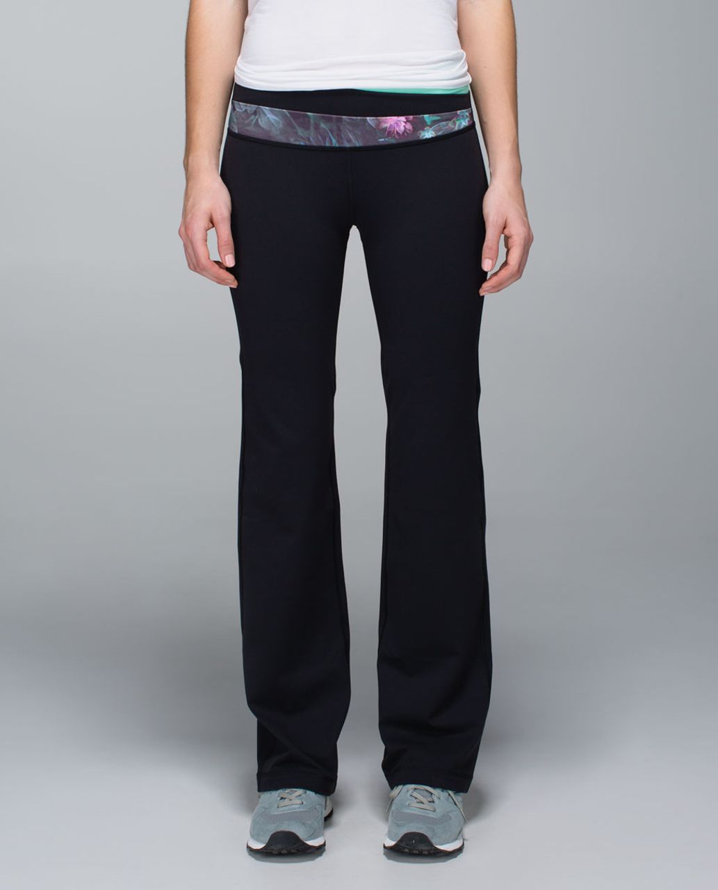 Lululemon Astro Pant *Full-On Luon (Regular) - Black / Heathered Opal / Curious Jungle Multi