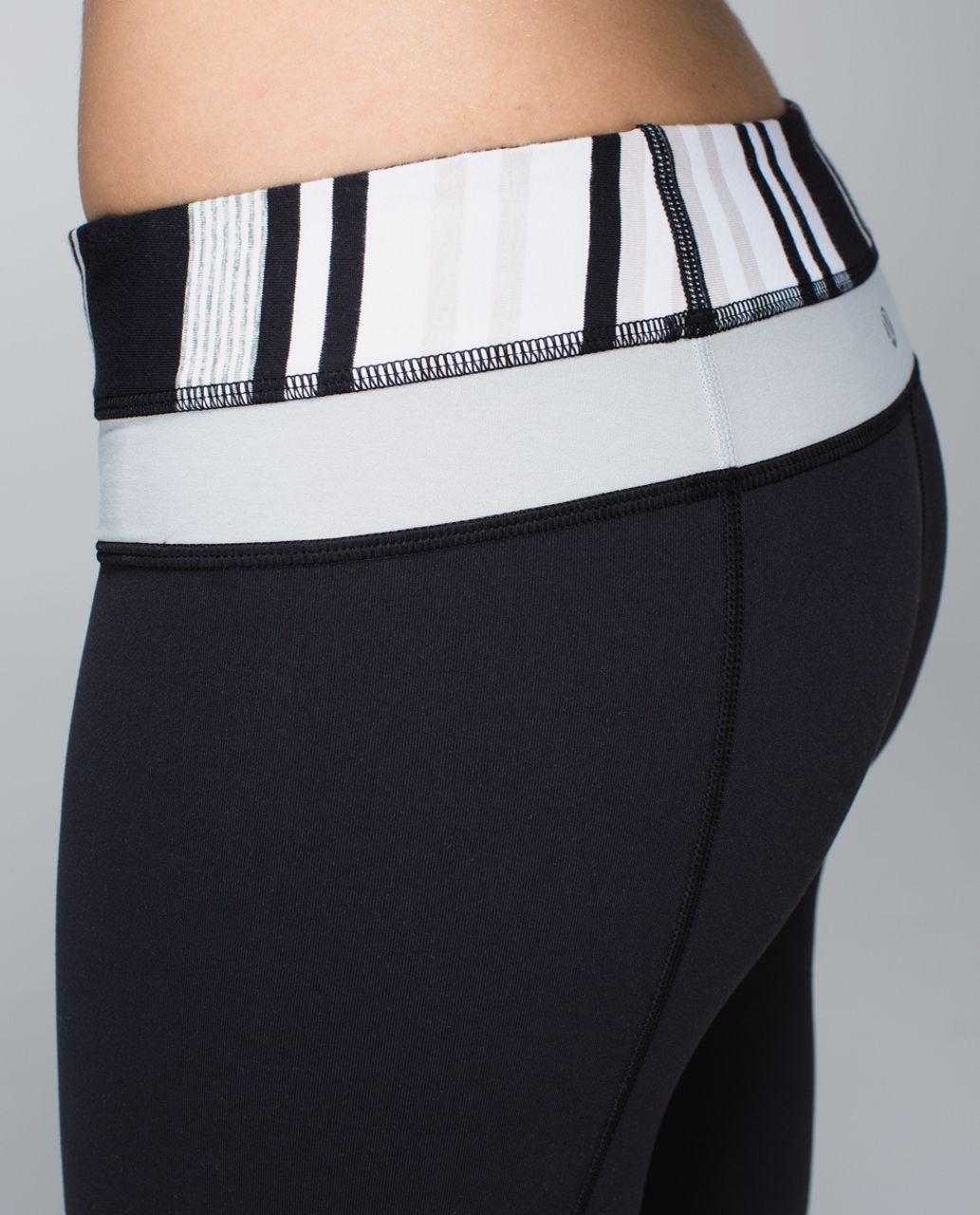 Lululemon Groove Pant *Full-On Luon (Regular) - Black / Groovy Stripe Static Wave Dune / Heathered Light Grey