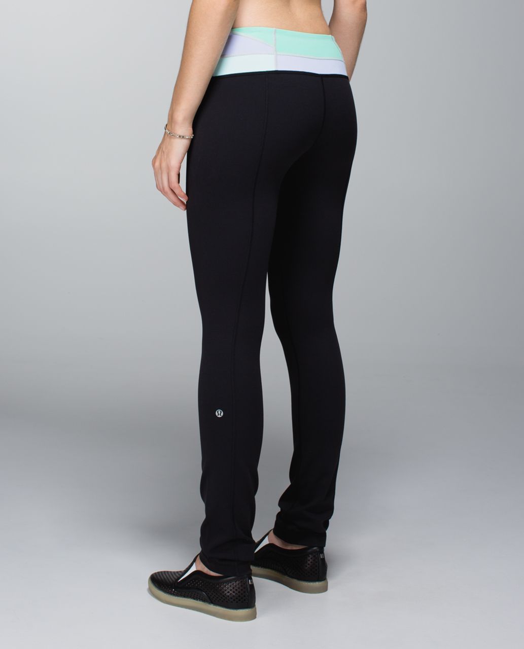 Lululemon Skinny Groove Pant *Full-On Luon - Black / Su14 Quilt 11 - lulu  fanatics