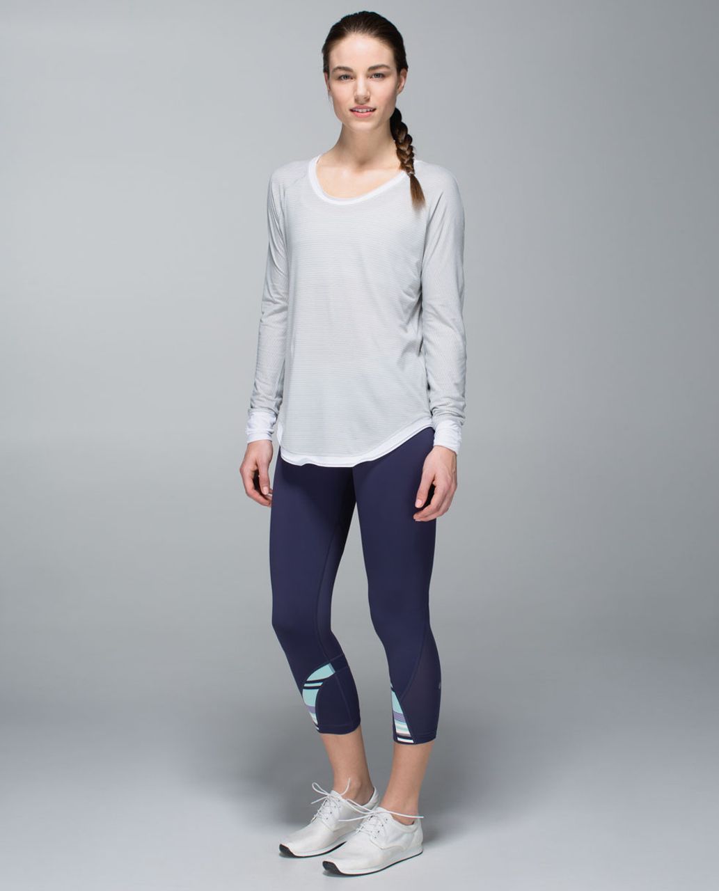 Lululemon Run:  Inspire Crop II - Cadet Blue / Su14 Quilt 27