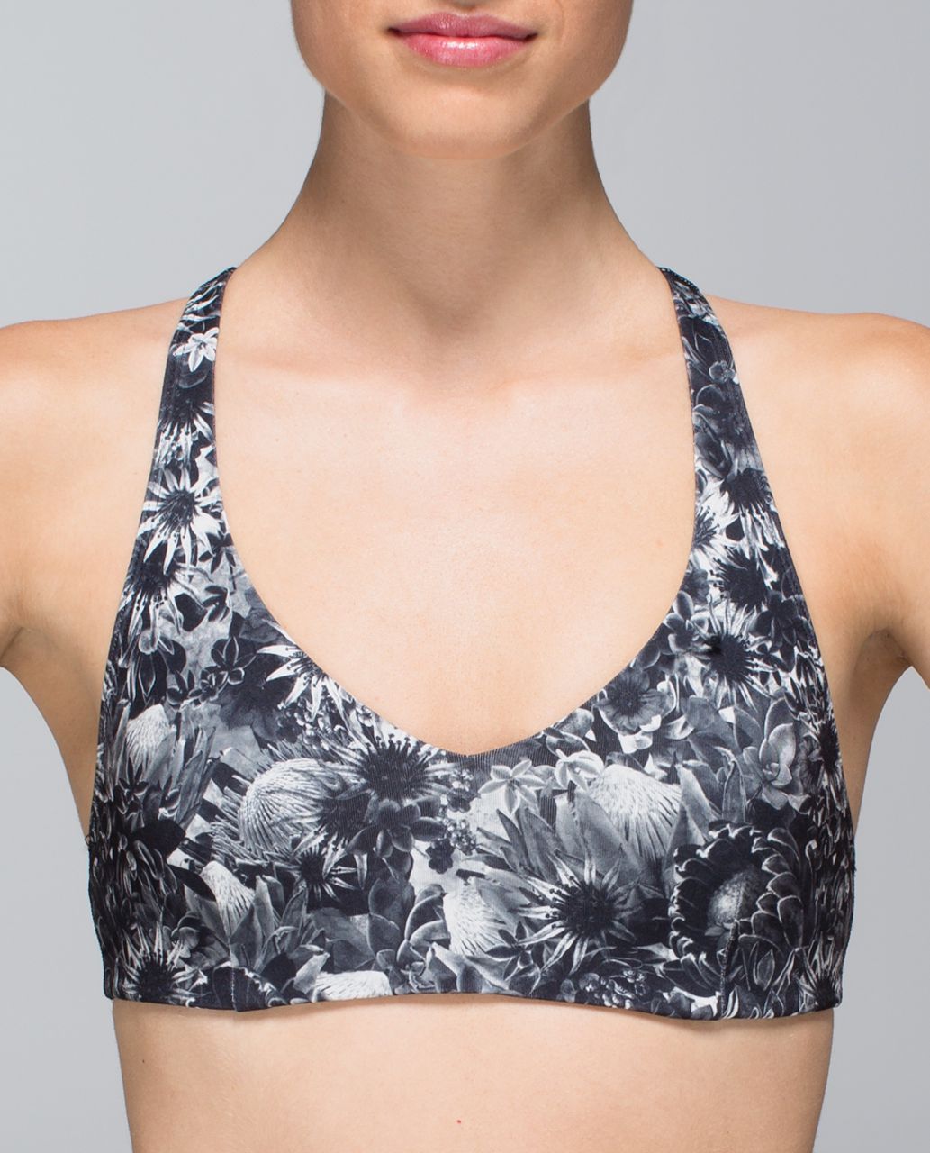 Lululemon Arise Bra - Flowabunga Black Angel Wing