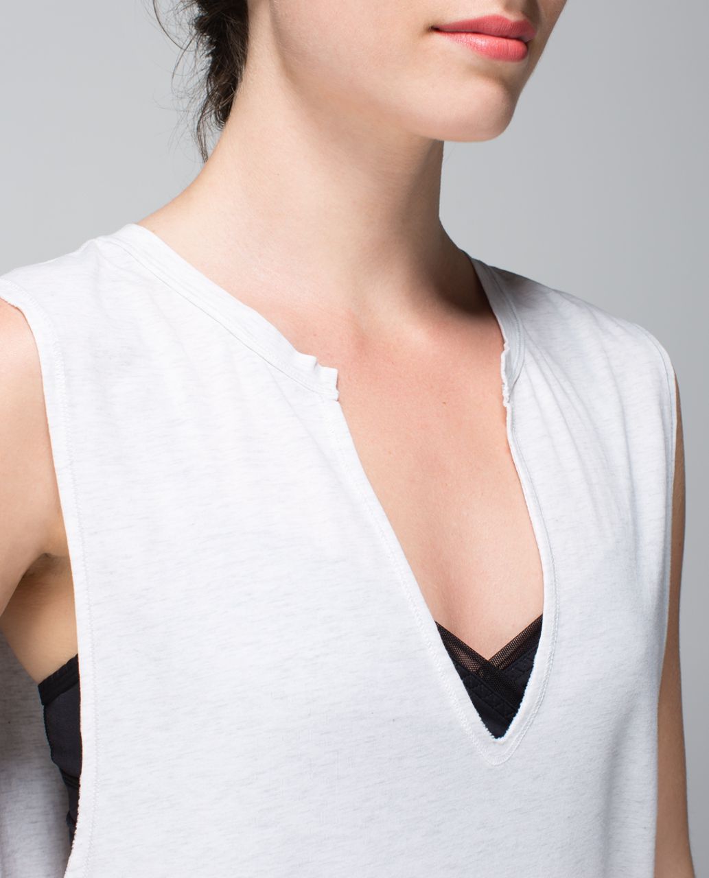 Lululemon Yogi Cut Off Tee - Heathered White