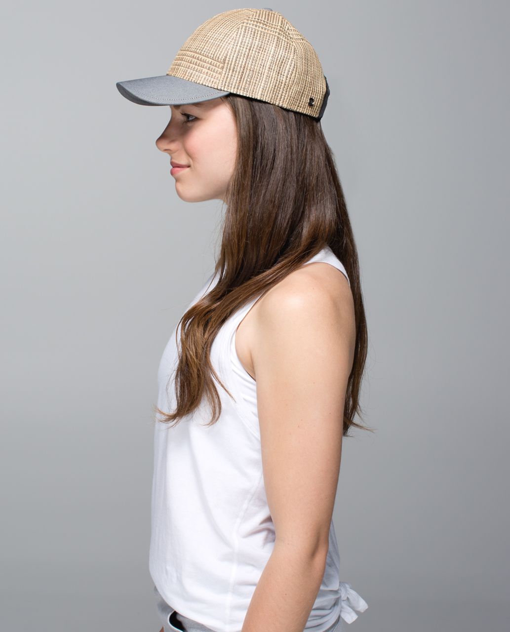 Straw and Mesh Baseball Hat in Tan